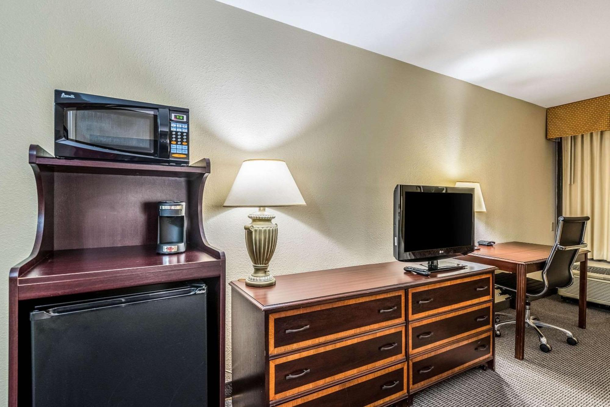 Clarion Hotel Cincinnati North Sharonville Εξωτερικό φωτογραφία