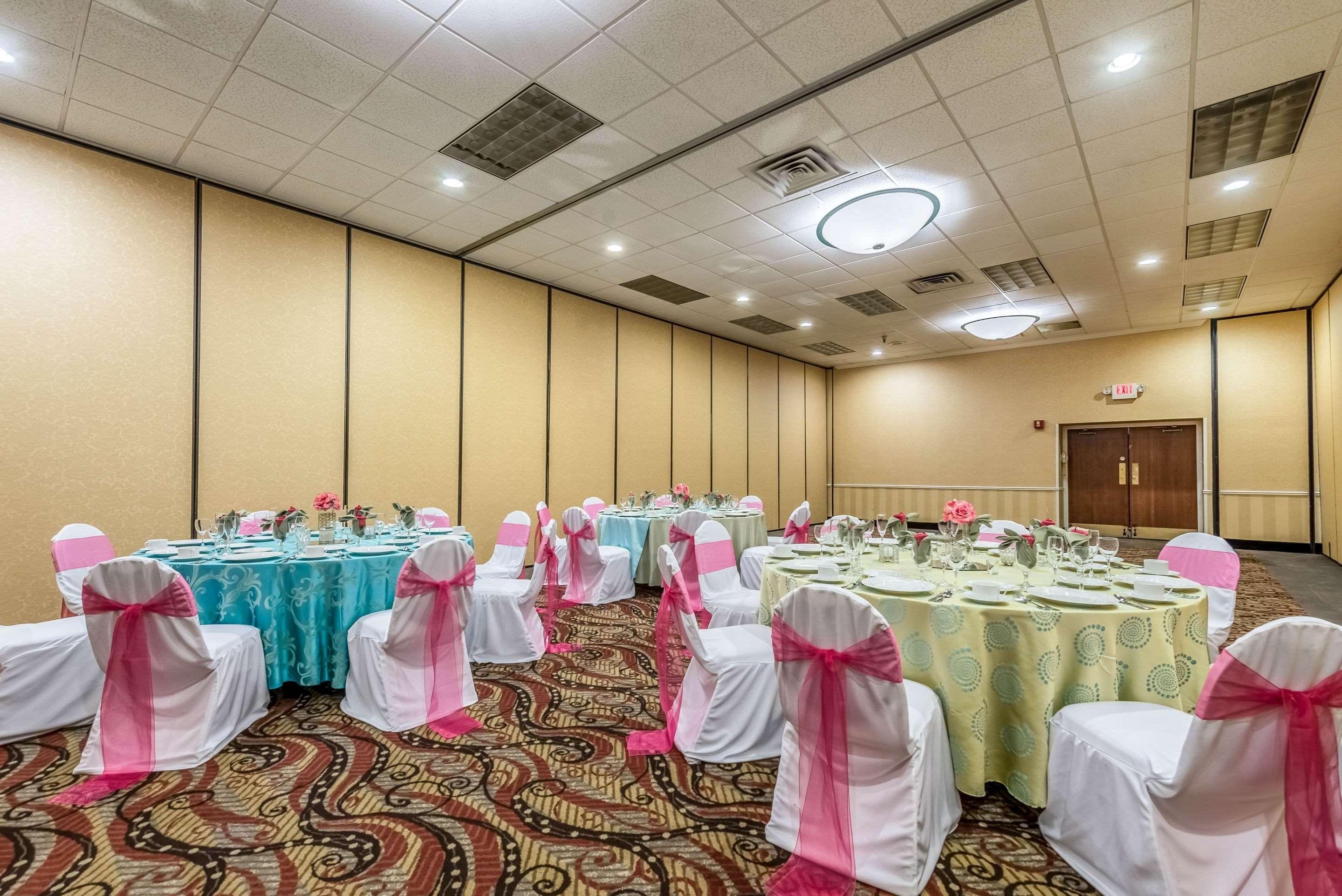 Clarion Hotel Cincinnati North Sharonville Εξωτερικό φωτογραφία