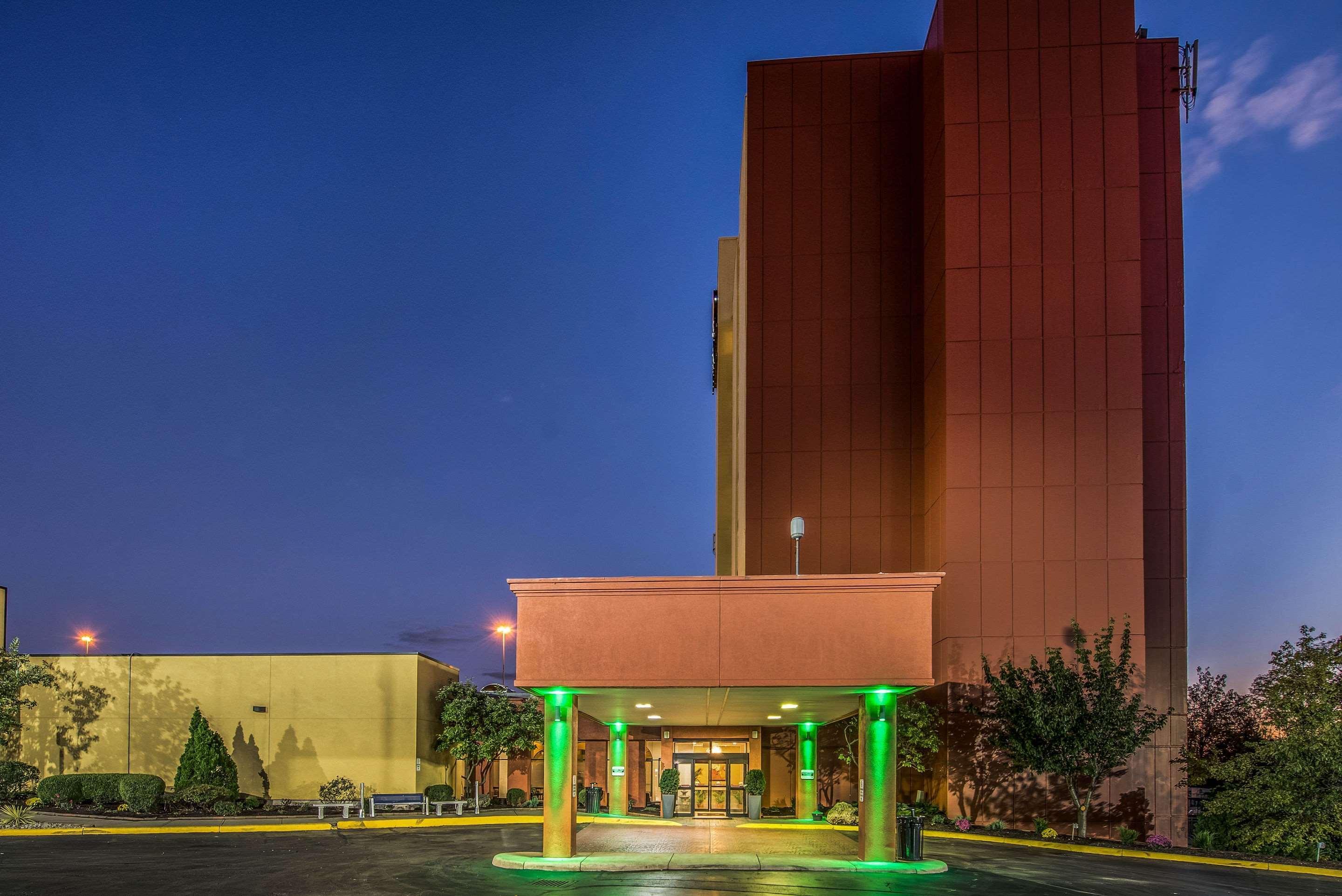 Clarion Hotel Cincinnati North Sharonville Εξωτερικό φωτογραφία